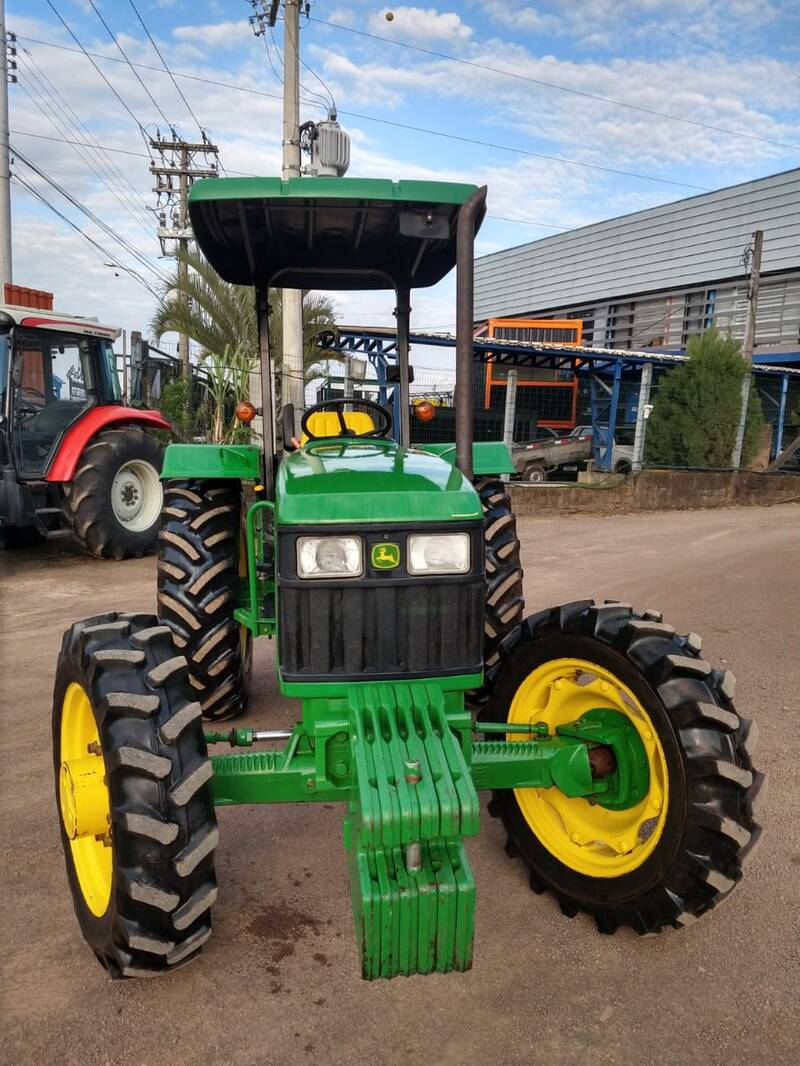 TRATOR JOHN DEERE 5303 - 4X4 - ANO 2010 - VENDIDO